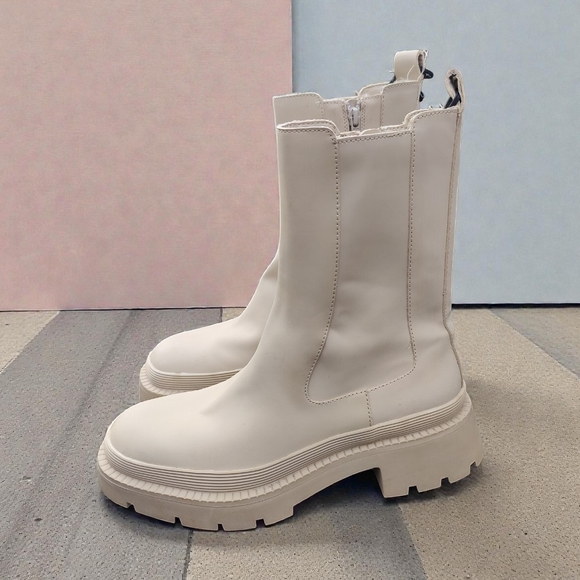 Zara Shoes - Zara Off-White Combat Boots